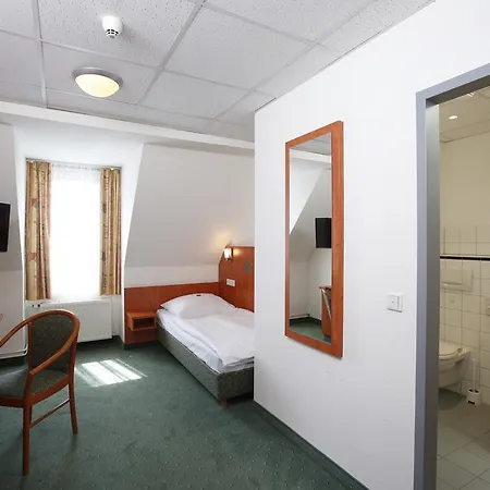 Stadthotel 3*
