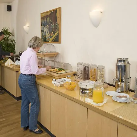 Stadthotel 3* Dusseldorf