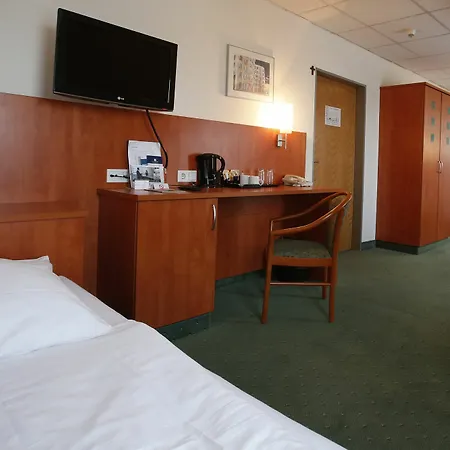 Stadthotel Hotel 3*