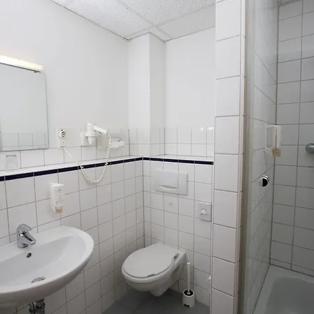 Stadthotel 3* Dusseldorf